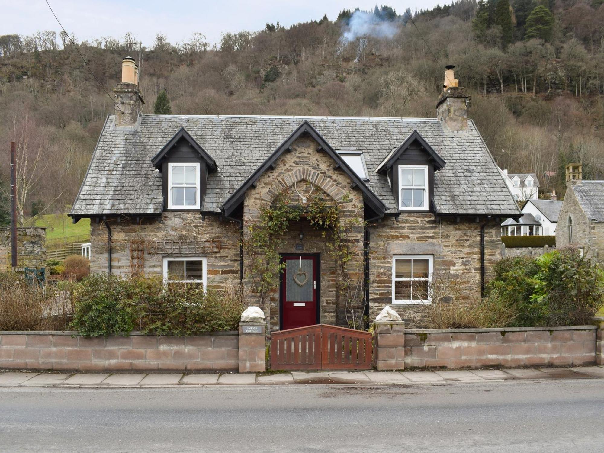 Smiddy Cottage Aberfeldy Bagian luar foto